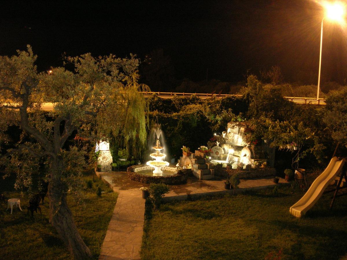 Villa Karapataki Skala Rachoni  Esterno foto